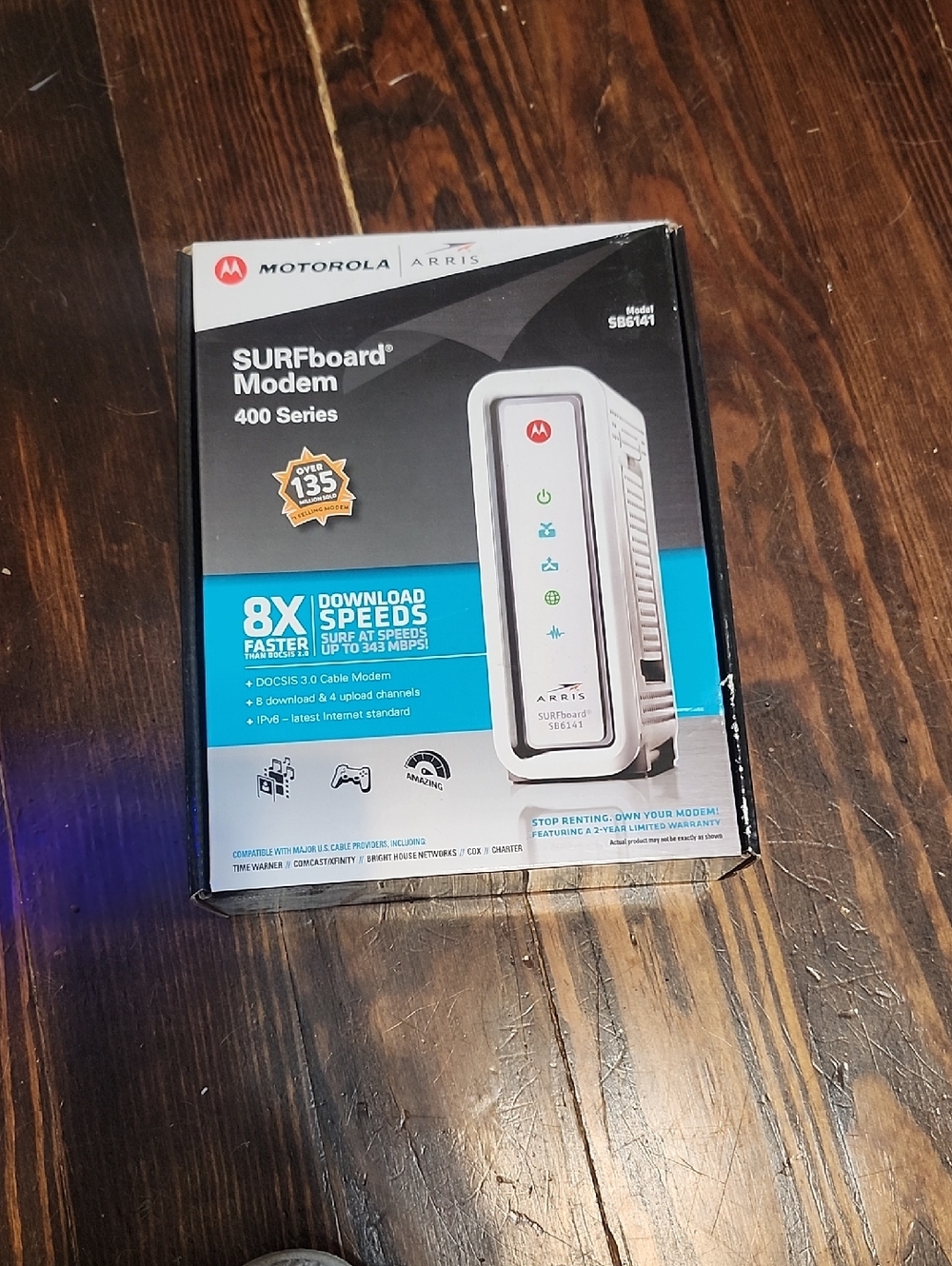Motorola SURFboard 400 Series Modem Box - White, Black & Blue